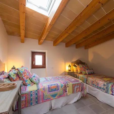 Сasa de vacaciones Casa Abeurador, Con Mucho Encanto En El Centro De *