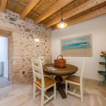 Сasa de vacaciones Casa Abeurador, Con Mucho Encanto En El Centro De *